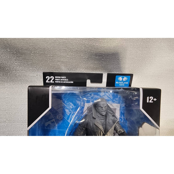 McFarlane Toys Platinum Edition DC Multiverse Hush 7" Action figure - Picture 3 of 7
